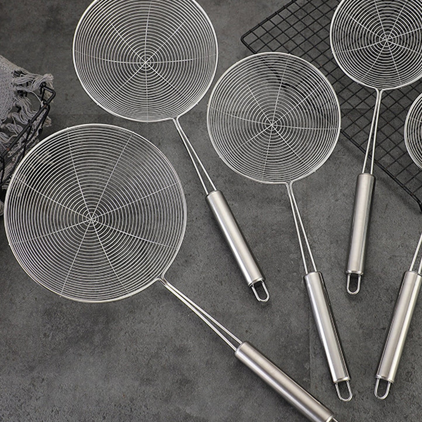 Strainer Spider Skimmers for Kitchen Cooking and Frying Food, Stainless Steel Slotted Spoon Pasta Strainers Tomato Food Strainer Skimmer Ladle For Pasta, 1 Pcs, 15.94x6.3 14.76" x 5.51" Silver